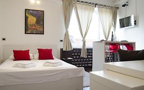 Studio Apartment With A View Of Ban Jelacic Square