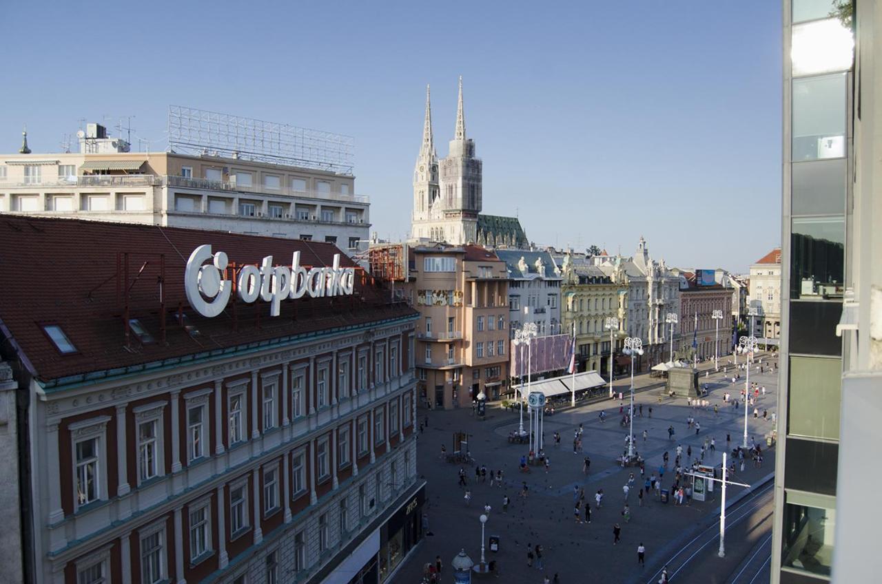 Studio Apartment With A View Of Ban Jelacic Square Zagreb Exterior photo